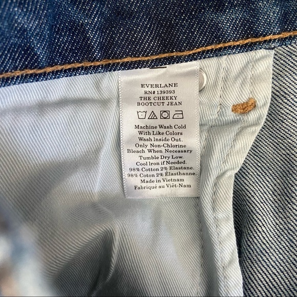 Evelarne Cheeky Bootcut Women's Crop Jeans - Size 32R - Picture 14 of 17